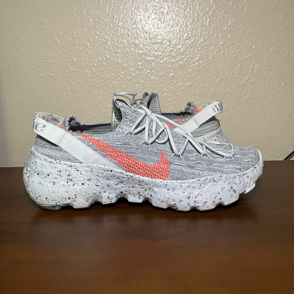 NIKE SPACE HIPPIE 04 "THIS IS TRASH" Women’s 13 / Men’s 11.5 Gray CD3476-100